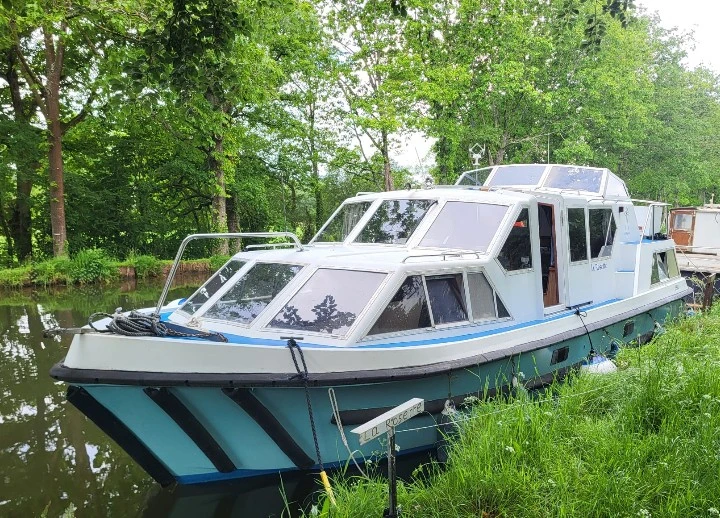 Crow blue  line Comet 4 te huur van particulier of professional in Malestroit