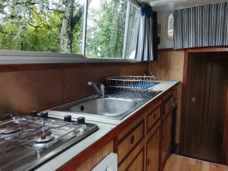 Jachthuur in Malestroit - Crow blue  line Comet 4 via SamBoat