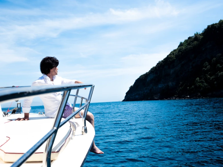 Jachthuur in Napels - Cantieri tirrenia Viveur 28 cabin via SamBoat