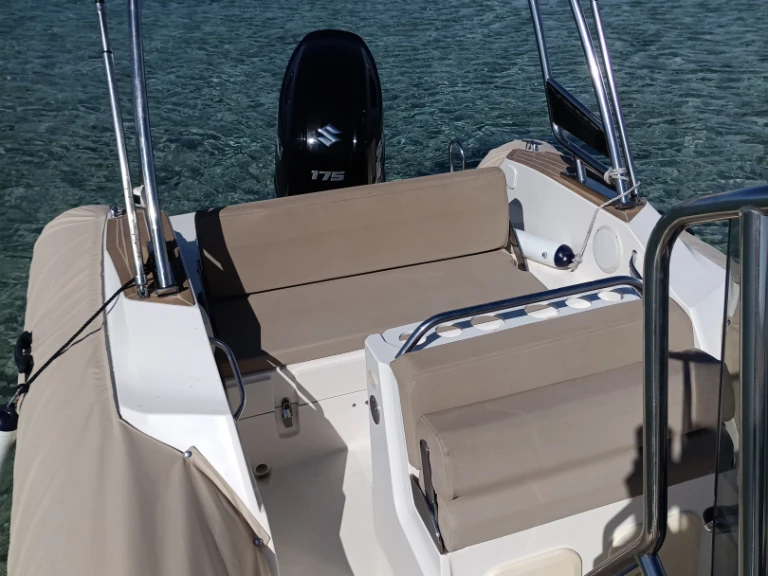 Capelli Tempest 700 te huur van particulier of professional in Marina Formentera