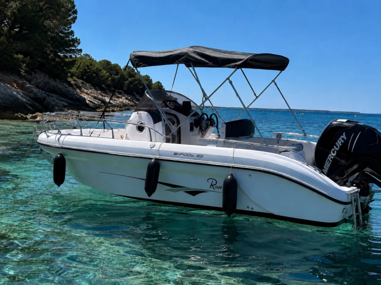 Verhuur Motorboot Ranieri met vaarbewijs