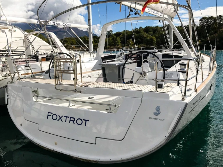Zeilboot te huur in Mrčevac voor de beste prijs