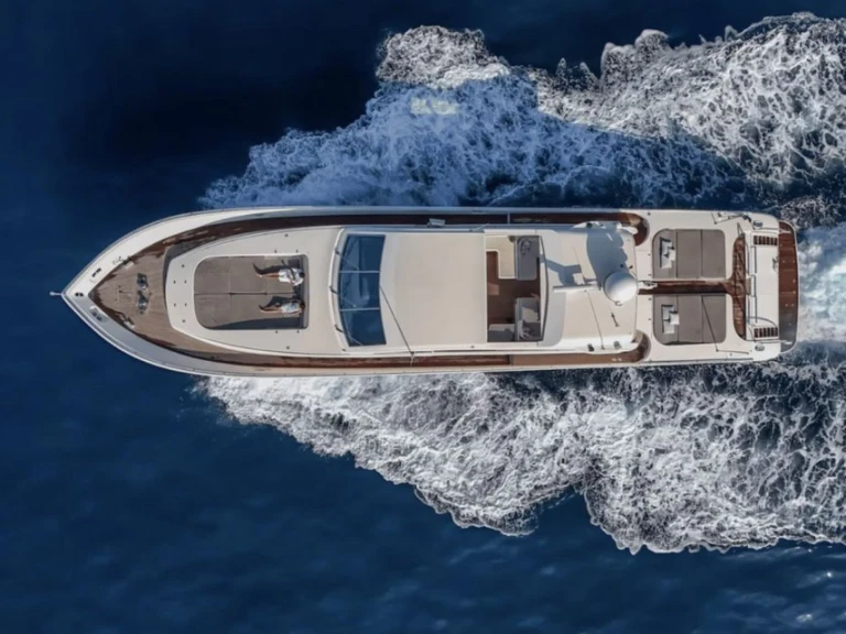 Cantieri di Arno Leopard 27 te huur van particulier of professional in Port Grimaud