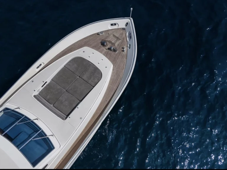 Jachthuur in Port Grimaud - Cantieri di Arno Leopard 27 via SamBoat