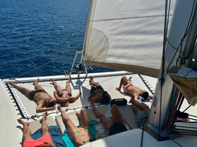 Verhuur Catamaran in Ibiza Town - Fountaine Pajot Helia 44