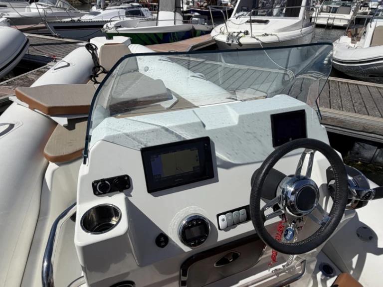 Huur een Zodiac Medline 7.5 in Arcachon