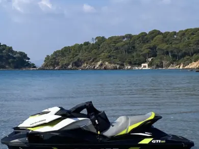 Bootverhuur La Londe-les-Maures goedkoop GTI 130