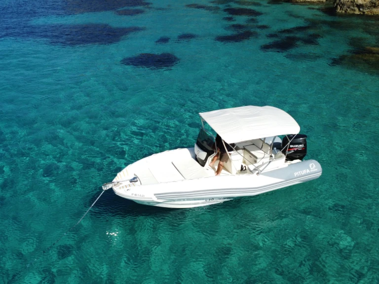 Huur een Zodiac N-ZO 600 in Santa Eulària des Riu