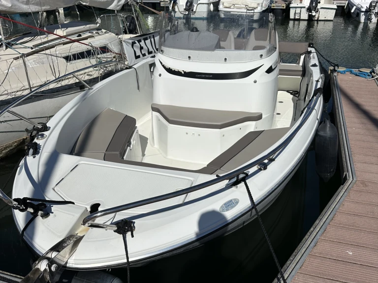 Motorboot te huur in Le Havre voor de beste prijs