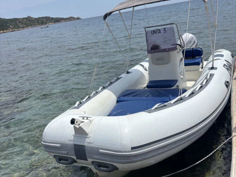 Huur RIB met of zonder schipper Bwa in Costa Rei
