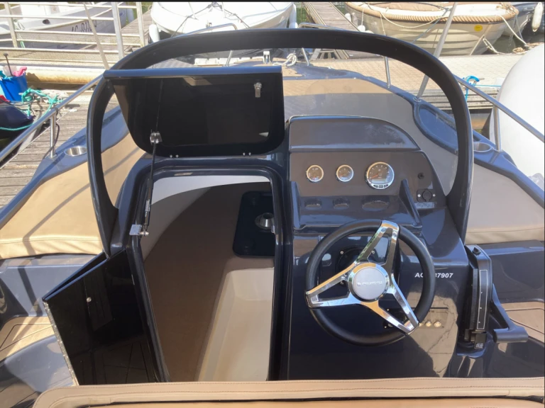 Verhuur Motorboot Nireus met vaarbewijs