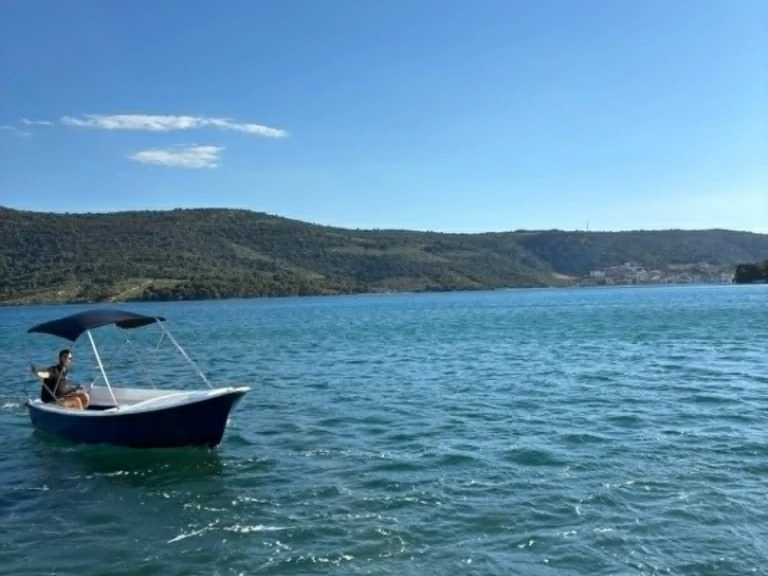 Huur een Pasara Vodice 485 in Poljica