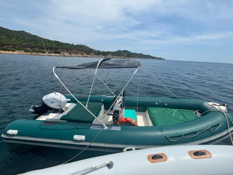 Huur RIB met of zonder schipper AT in Costa Rei