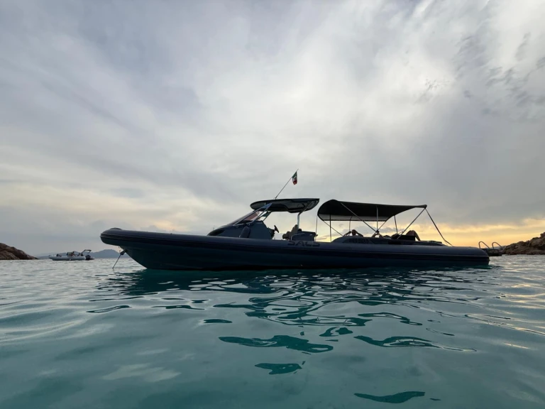 Bootverhuur Porto Rotondo goedkoop Strider 13