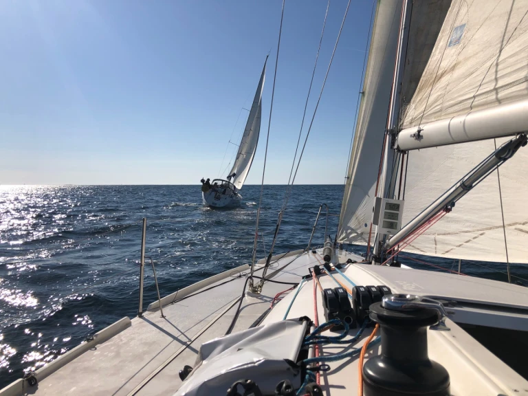 Bootverhuur Pogo Structures Pogo 8.50 in Loctudy via SamBoat
