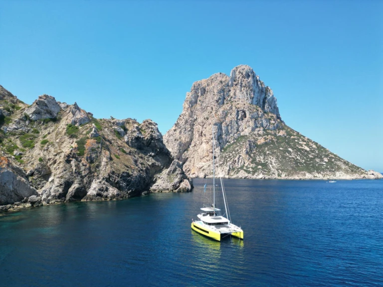 Verhuur Catamaran Lagoon met vaarbewijs