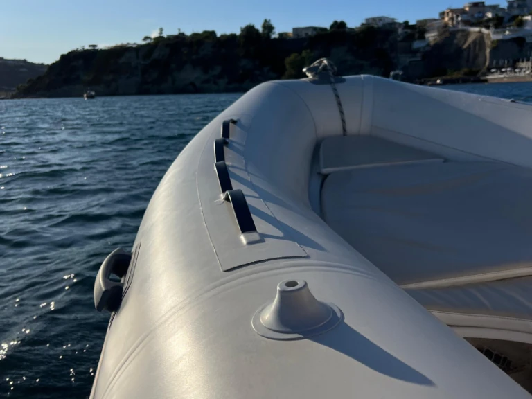 Bootverhuur Torre Annunziata goedkoop Valiant 550 Classic