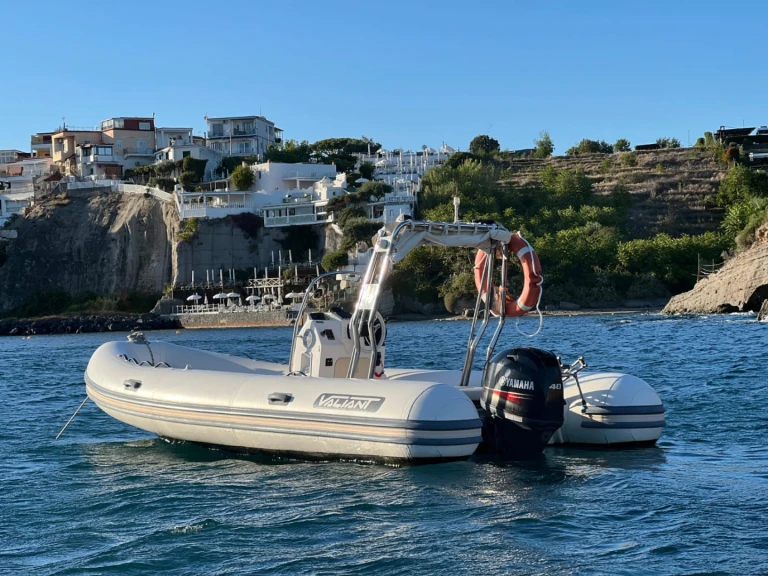 Valiant Valiant 550 Classic te huur van particulier of professional in Torre Annunziata