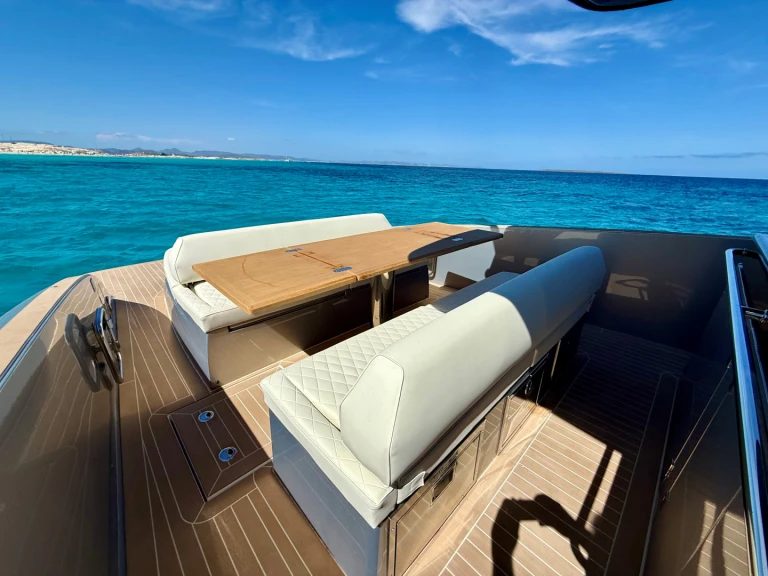 Bootverhuur Solaris Power Solaris Power Open 40 in Spanje via SamBoat