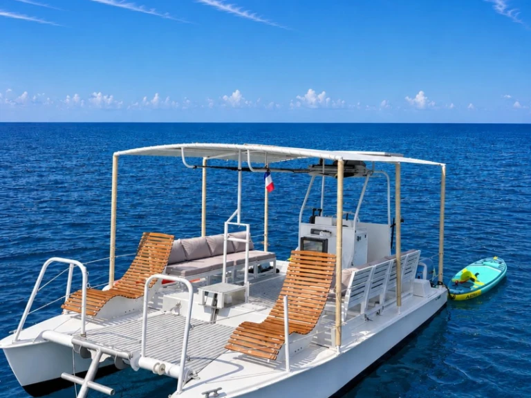 Verhuur Catamaran in Golfe-Juan - Capados Catabarge