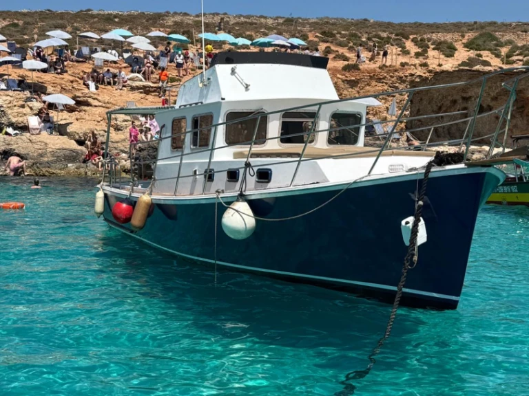 Huur een Custom Made Duffy & Duffy in Gozo