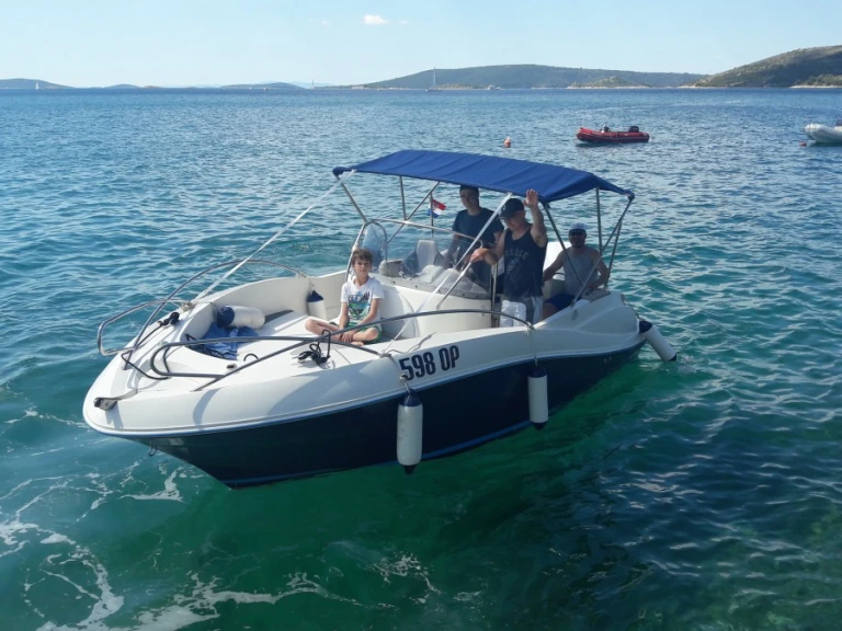 Bootverhuur Quicksilver Quicksilver 635 Commander in Split via SamBoat
