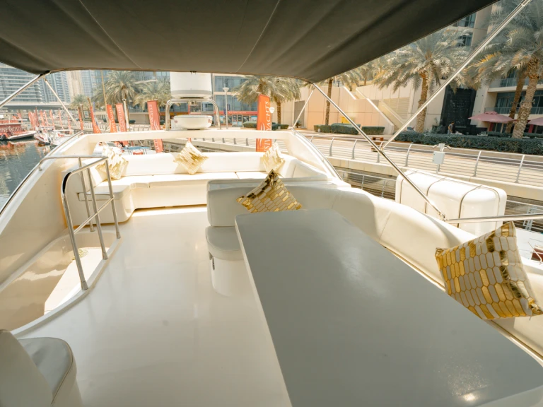 Huur Jacht met of zonder schipper  in Dubai Marina