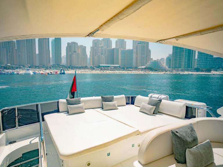  Luxury Motor Yacht X12 te huur van particulier of professional in Dubai Marina