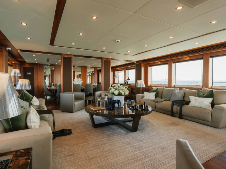Jacht te huur in Dubai Marina voor de beste prijs