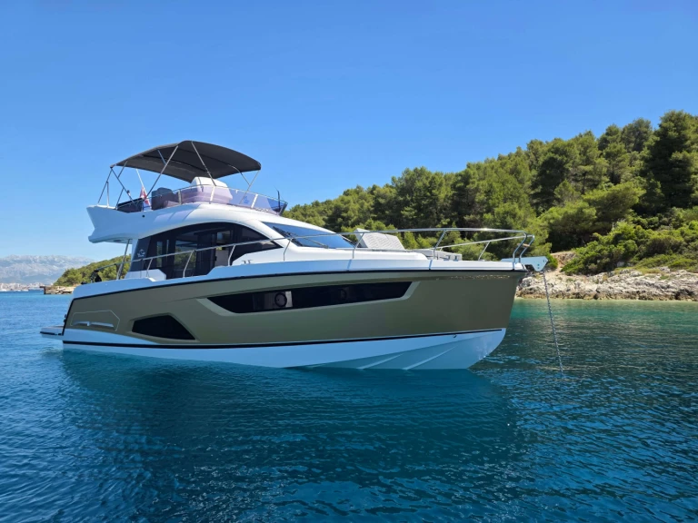 Huur Jacht met of zonder schipper Sealine in Kaštela