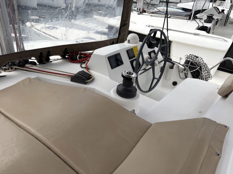 Huur een Bali Bali 4.1 in Álimos