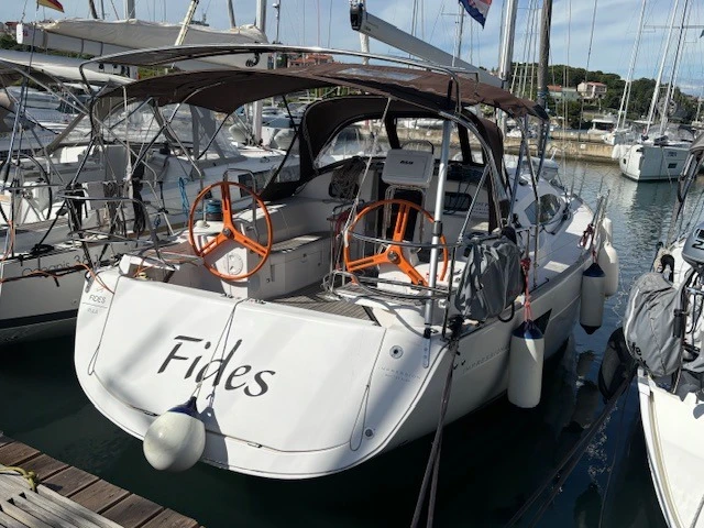 Huur Zeilboot met of zonder schipper Elan in Pula