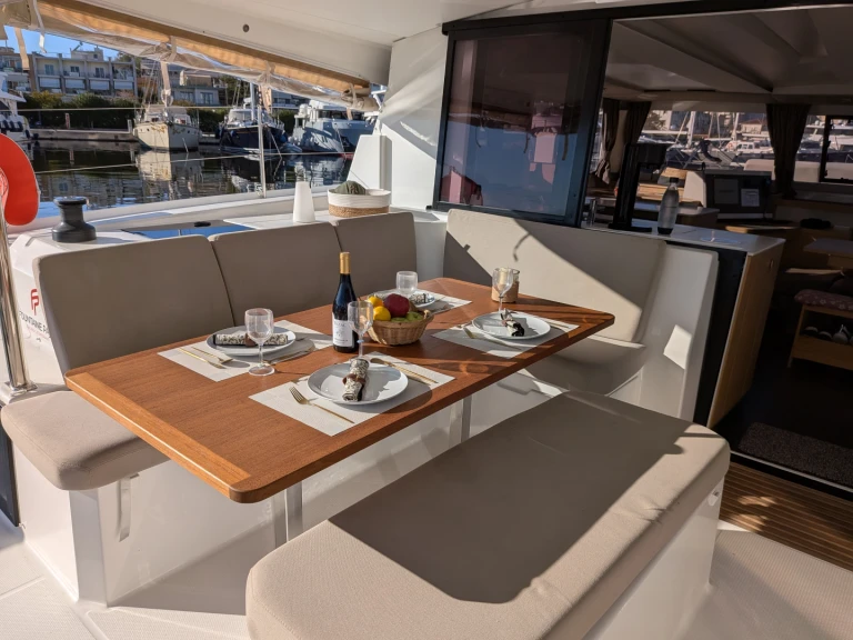 Bootverhuur Marseille goedkoop Astrea 42