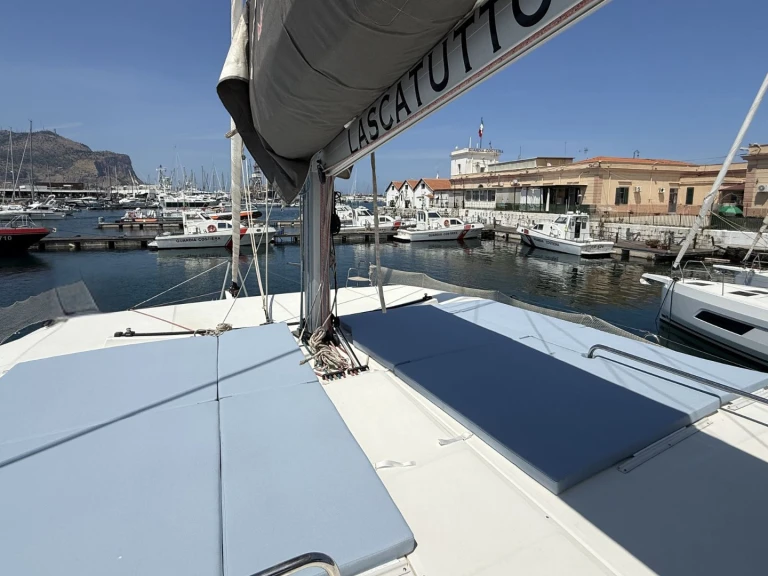 Bootverhuur Palermo goedkoop Dufour Catamarans 48 Sail