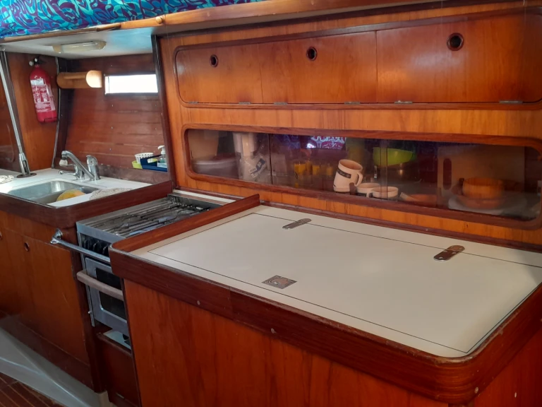Bootverhuur Taiohae goedkoop Oceanis 430