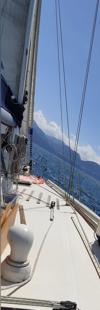Bootverhuur Porto di Torre del Greco goedkoop orca 43