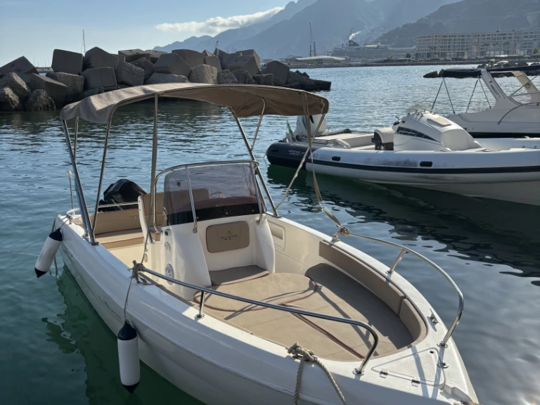 Verhuur Motorboot Allegra Boats met vaarbewijs