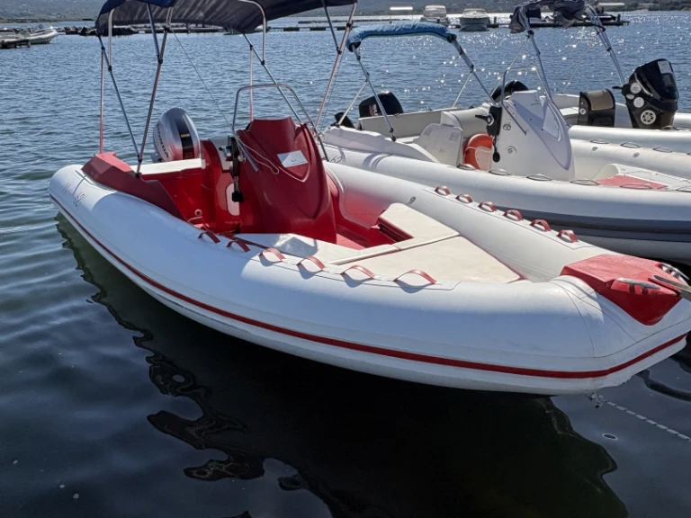 Bootverhuur Magnus 6.20 in Porto Rotondo via SamBoat