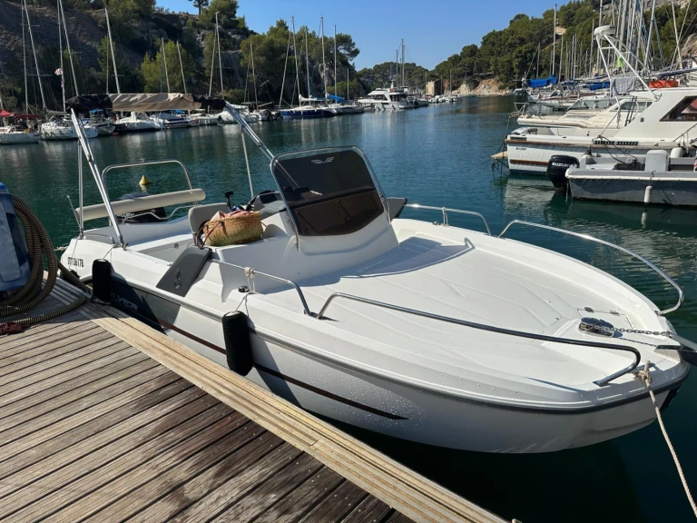 Bénéteau Flyer 660 Cabine te huur van particulier of professional in L'Estaque