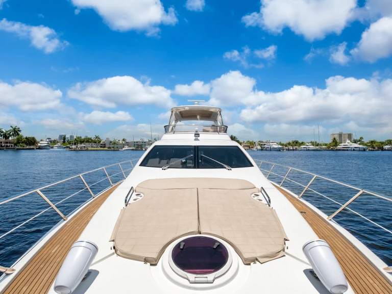 Huur een Azimut 64 Flybridge in Fort Lauderdale