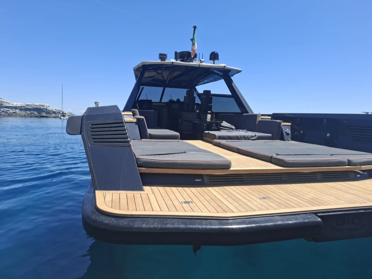 Motorboot te huur in Porto Badino voor de beste prijs
