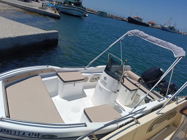 Bootverhuur Chalkidikís goedkoop KAVEIROS
