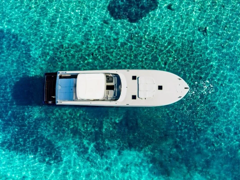Huur Jacht met of zonder schipper Itama in Porto Rotondo