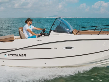 Verhuur Motorboot in Split - Quicksilver Activ 755 Sundeck