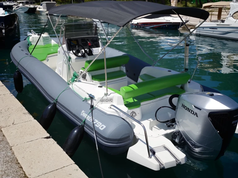 Bootverhuur Marlin Boat 790 Pro Dynamic in Split via SamBoat