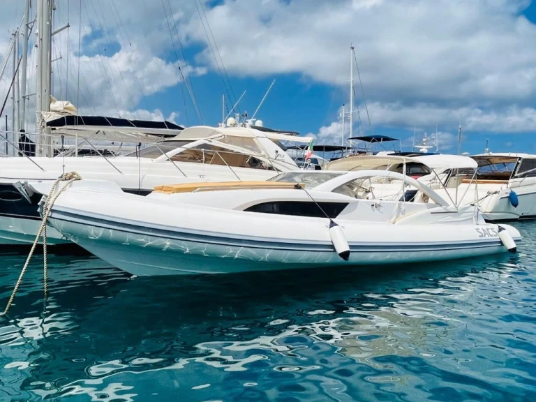 Huur RIB met of zonder schipper Sacs in Vibo Marina