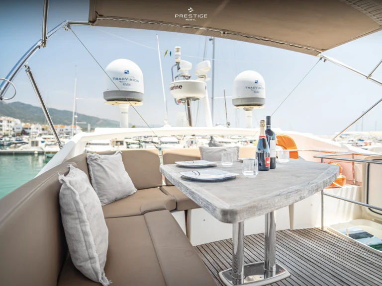 Jachthuur in Puerto Deportivo de Lujo en Marbella - Jeanneau Prestige 500 Fly via SamBoat