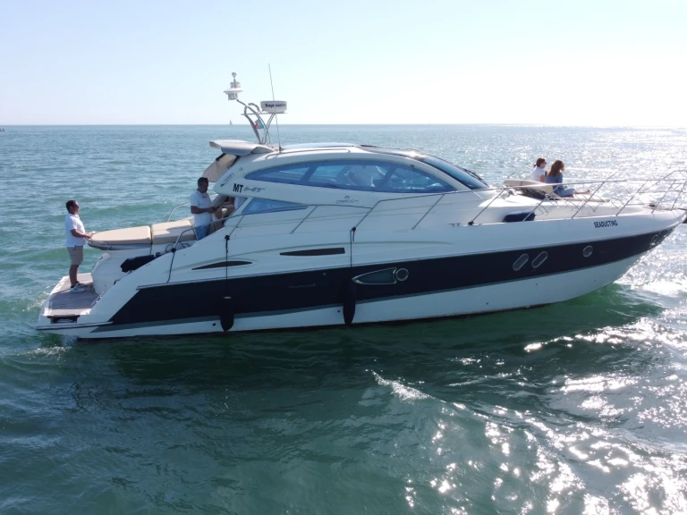 Bootverhuur Lissabon goedkoop Mediterranee 47 Hard Top
