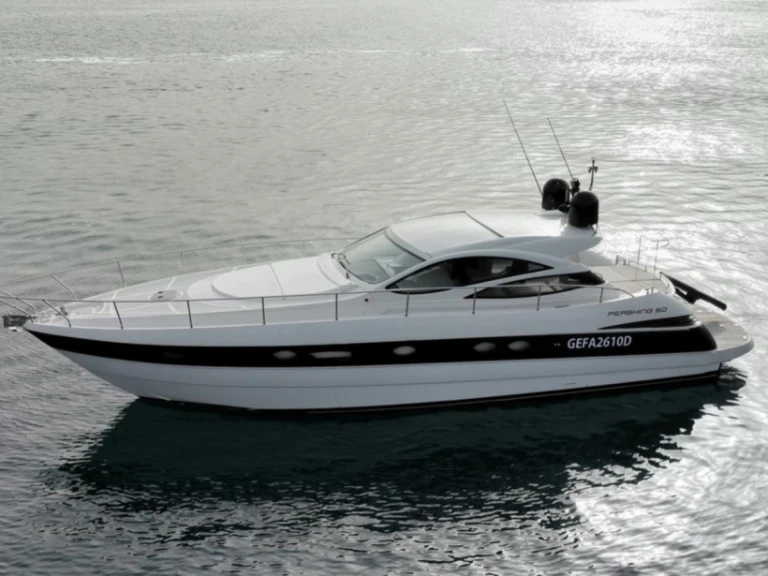 Verhuur Motorboot Pershing met vaarbewijs