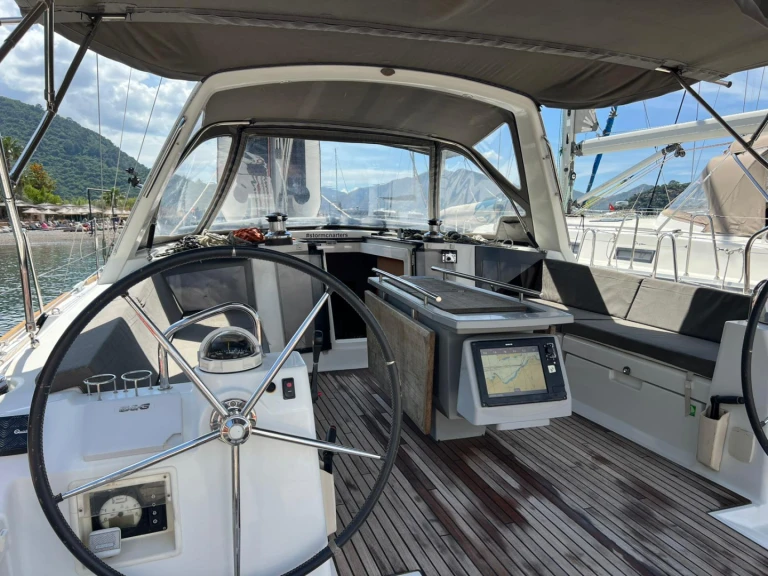 Bootverhuur Adaköy goedkoop Oceanis 45